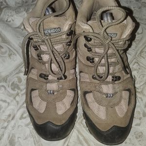 Navados Hiking Boots